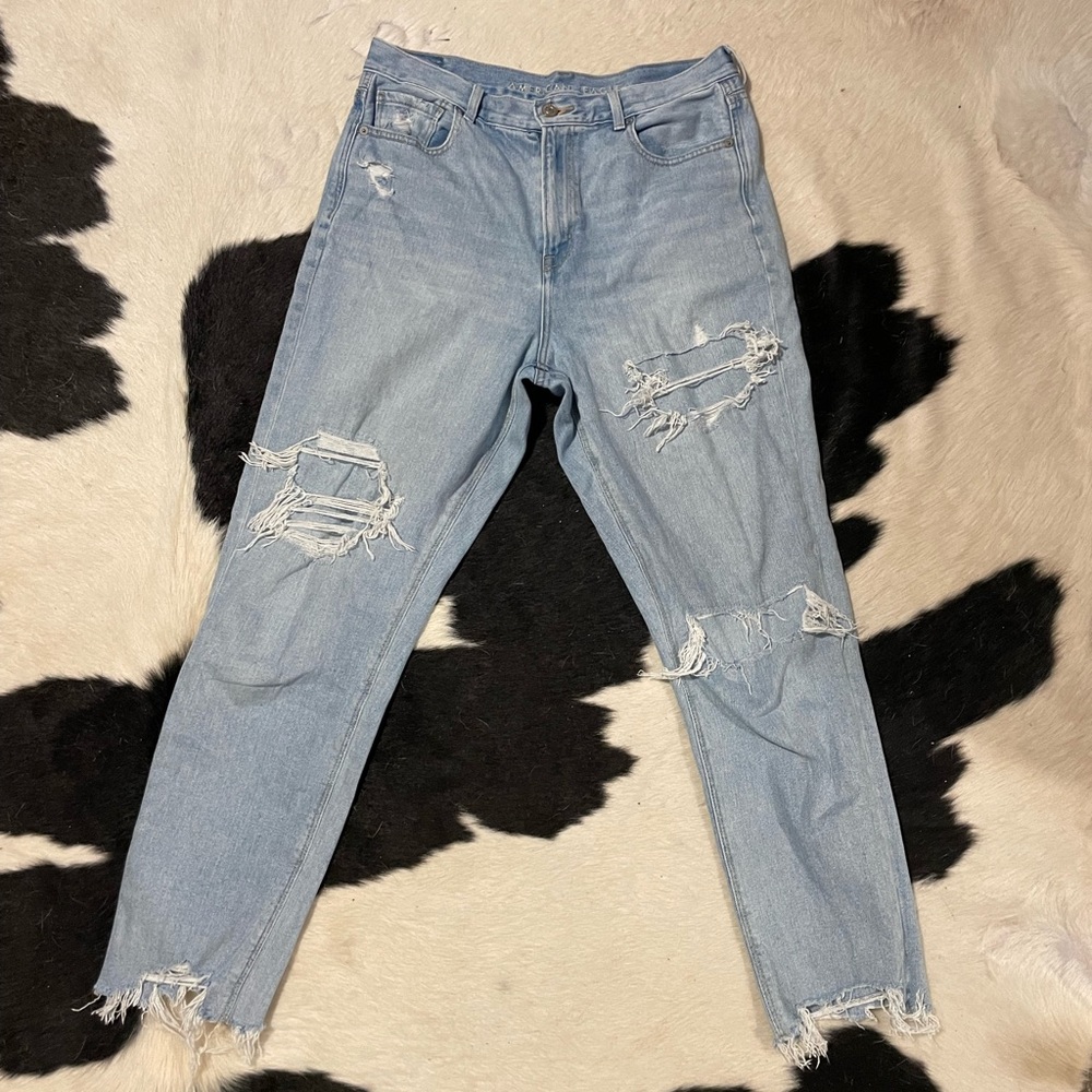American Eagle Outfitters Light Blue Distressed Straight Leg Jeans